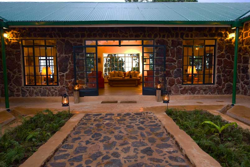 Clouds Mountain Gorilla Lodge, In Nkuringo sector