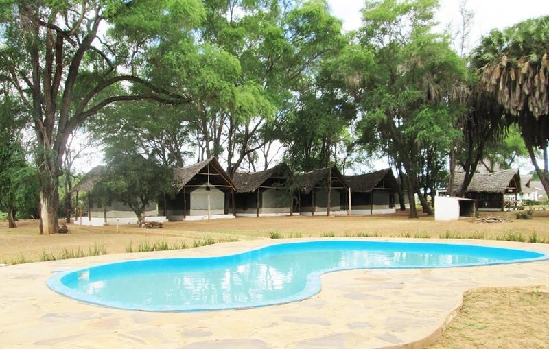 Budget accommodation in Tsavo East National park