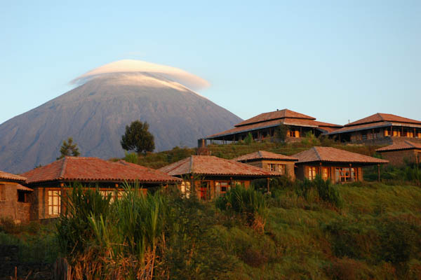 LUXURY ACCOMMODATION IN VOLCANOES NATIONAL PARK